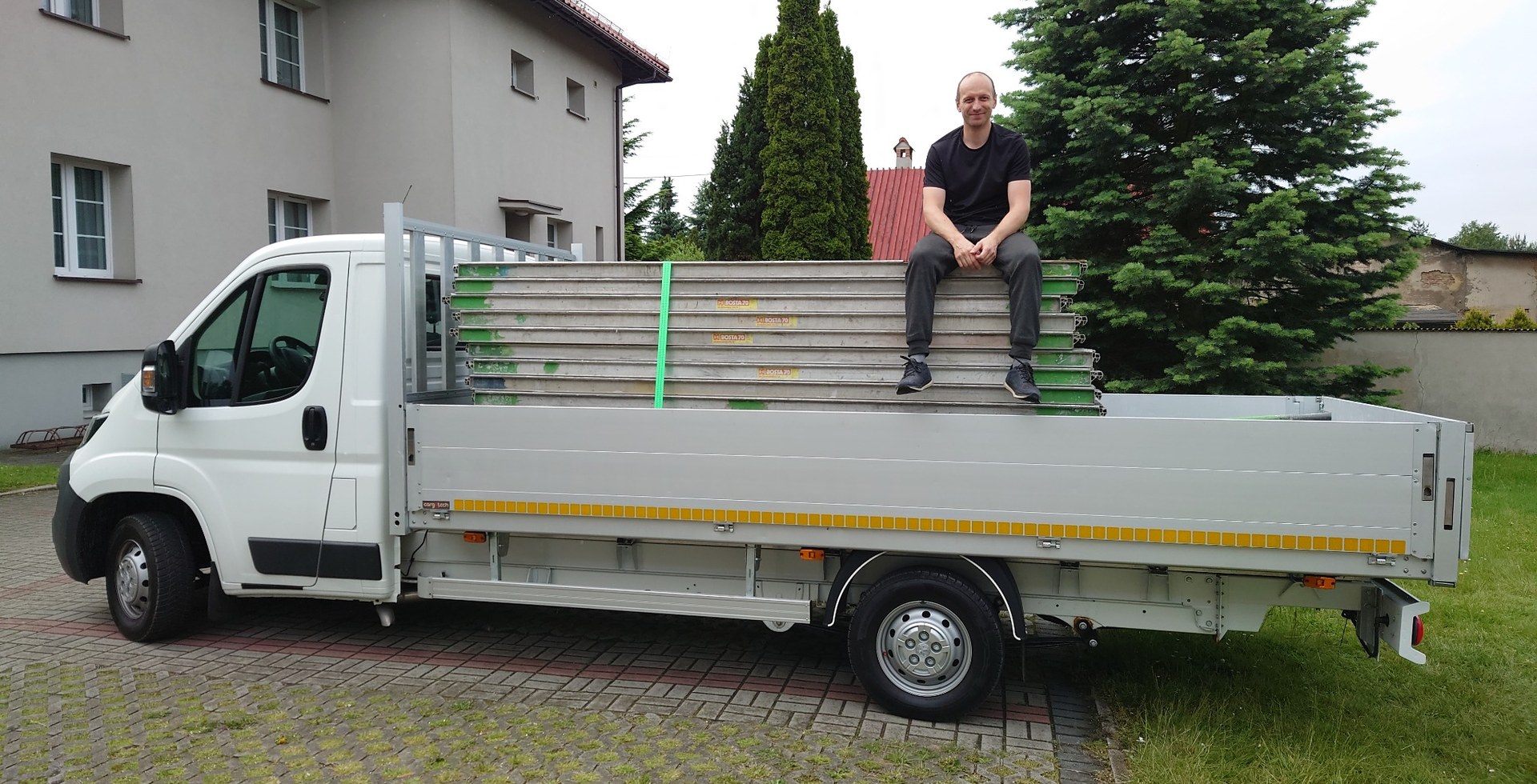 Taczo Artur Borowski – transport dostawczy z otwartą skrzynią